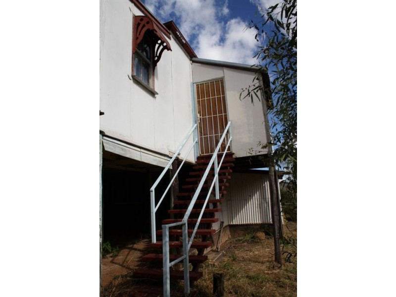 7 Linedale Street, Mount Morgan QLD 4714