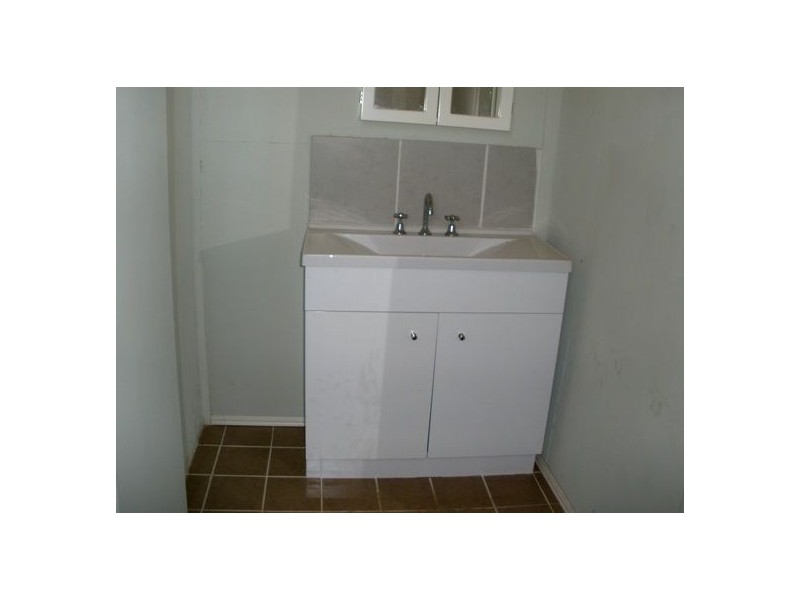 19 Caroline Street, Wowan QLD 4702