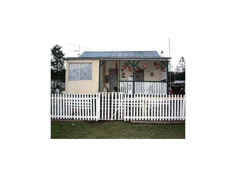 12 Forest Street, Kalpowar QLD 4630