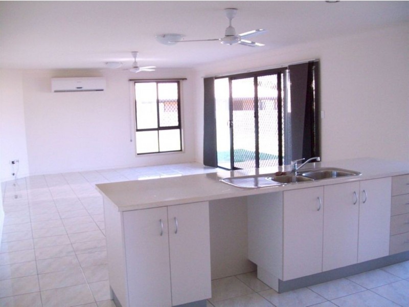 4 Kerrie Meares Cr, Gracemere QLD 4702