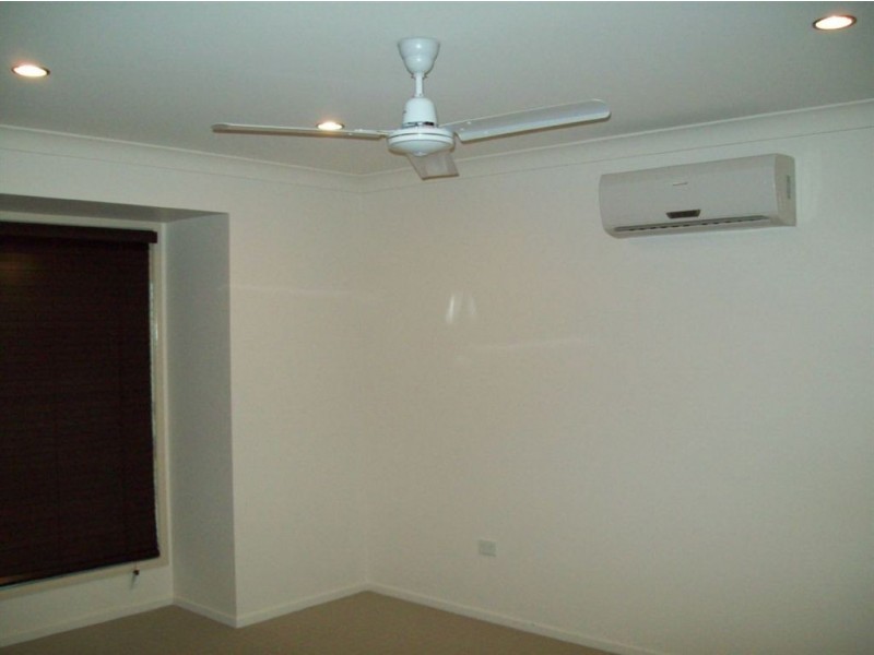 4 Kerrie Meares Cr, Gracemere QLD 4702