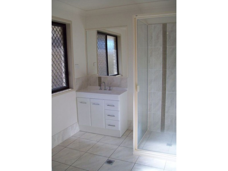 4 Kerrie Meares Cr, Gracemere QLD 4702