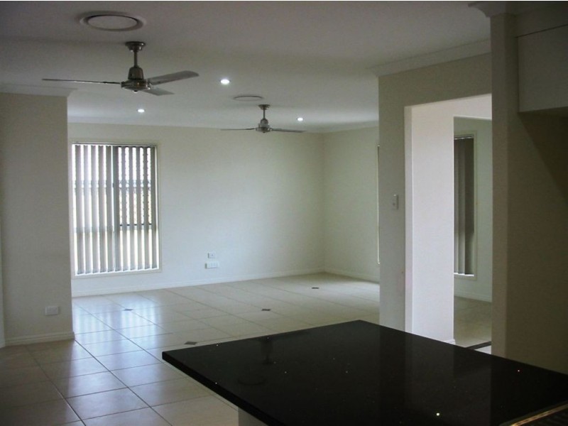 34 Kerrie Meares Crs, Gracemere QLD 4702