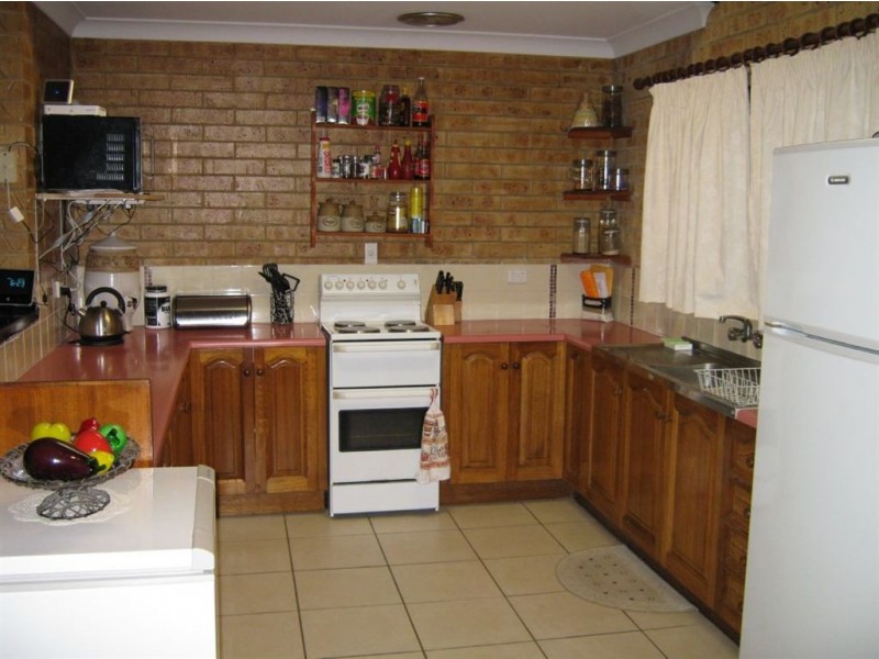 20 Larnach  street, Zilzie QLD 4710