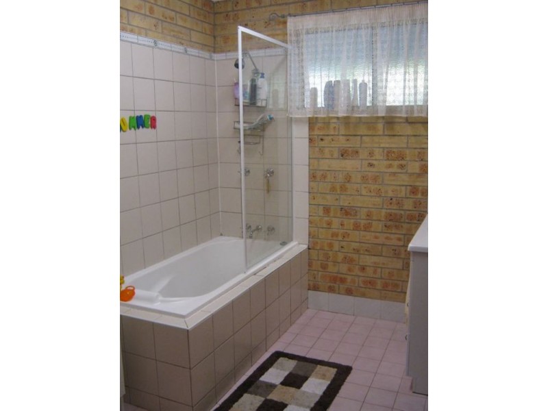 20 Larnach  street, Zilzie QLD 4710