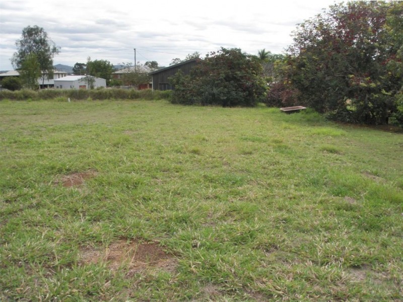 4 Dunnett Street, Gracemere QLD 4702