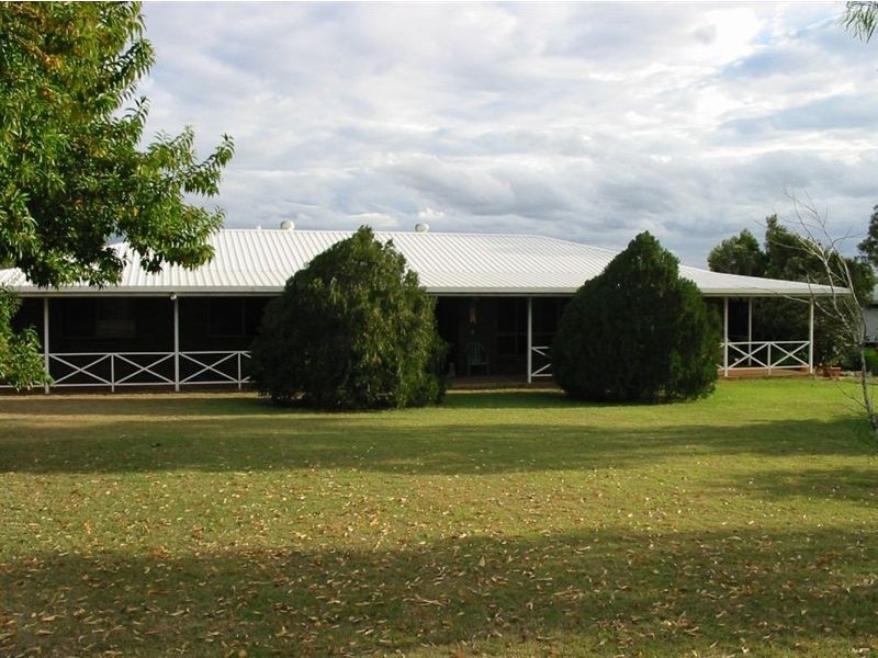 180 Lucas Street, Gracemere QLD 4702