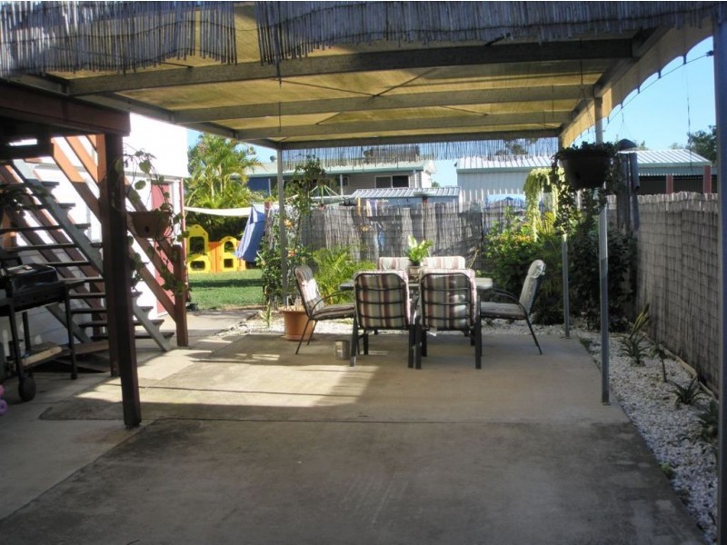 2 Rosewood Av, Gracemere QLD 4702