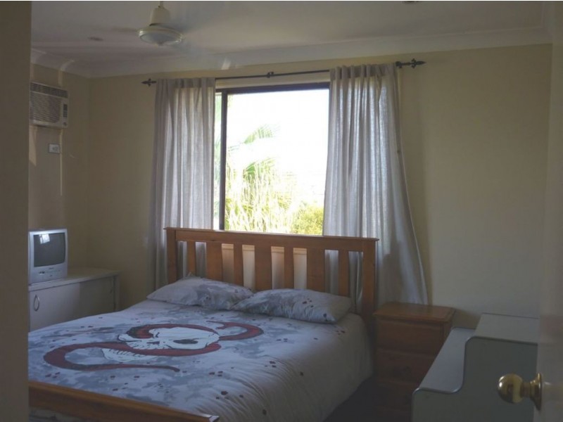 64 DONOVAN  CR, Gracemere QLD 4702