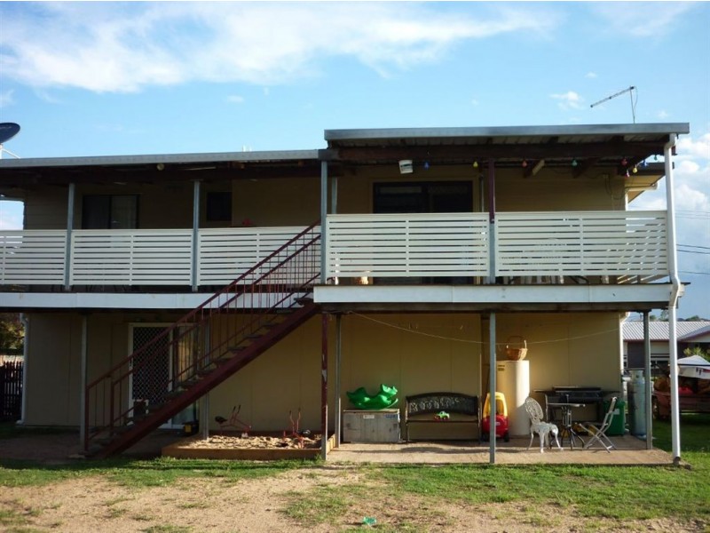 64 DONOVAN  CR, Gracemere QLD 4702