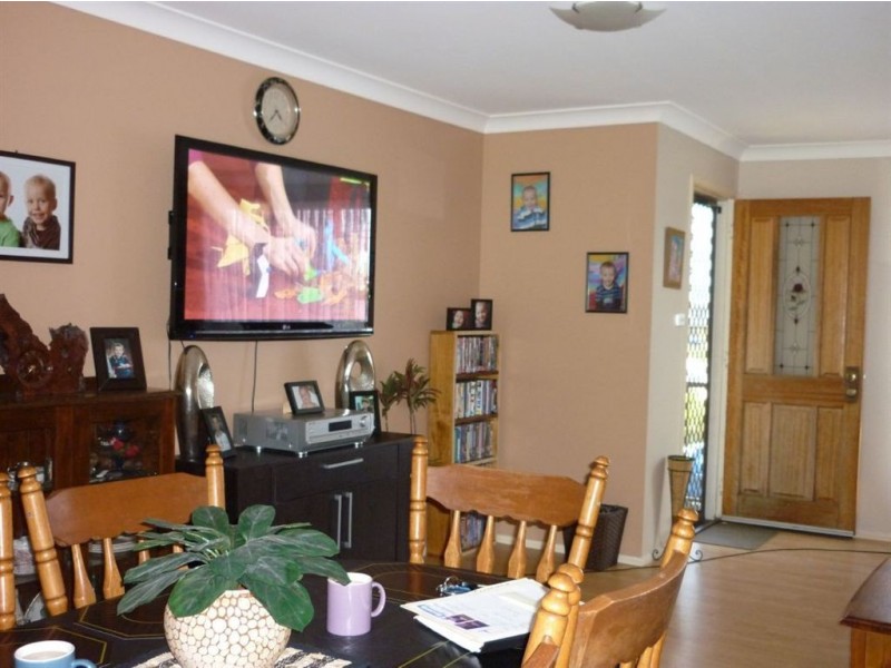 64 DONOVAN  CR, Gracemere QLD 4702