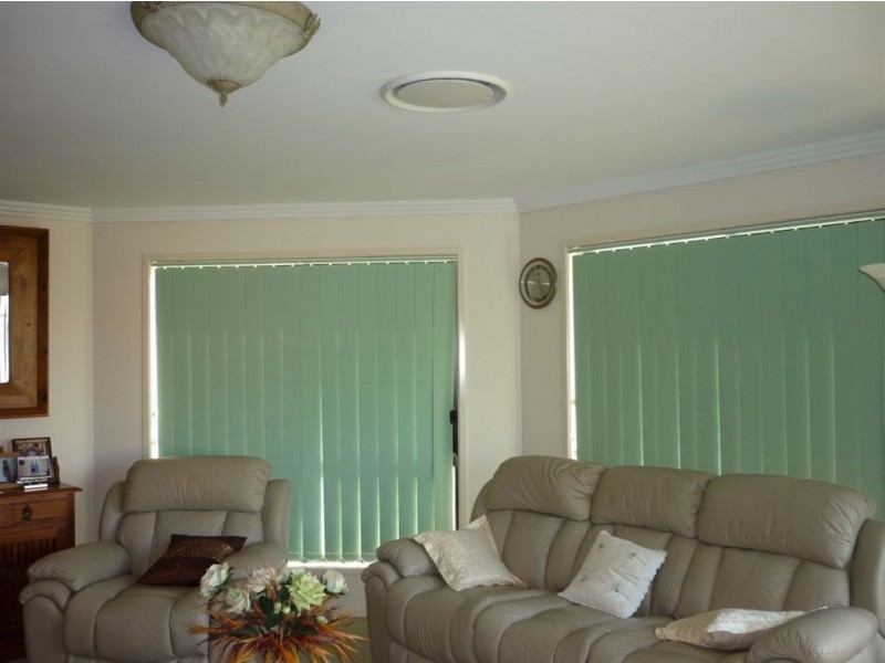 4 GILMORE CT, Gracemere QLD 4702