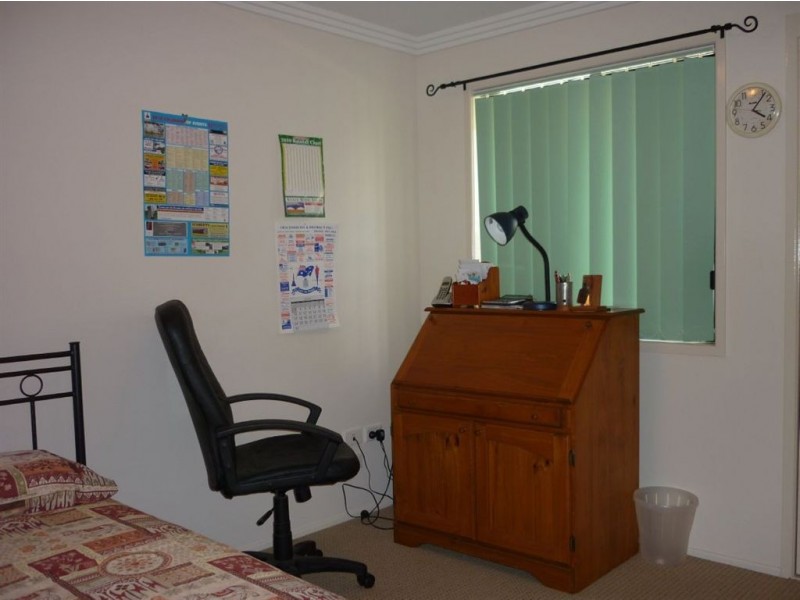4 GILMORE CT, Gracemere QLD 4702