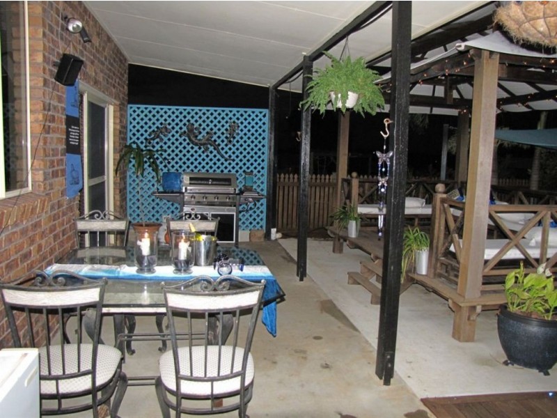 4 Roy Pl, Gracemere QLD 4702