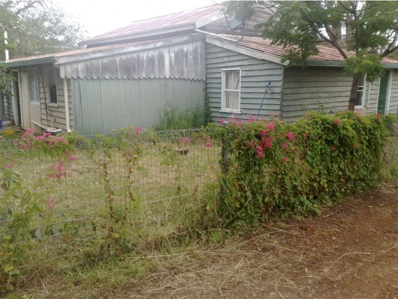2 Joyce, Mount Morgan QLD 4714