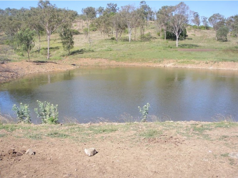 94 Hopkins Rd, Stanwell QLD 4702