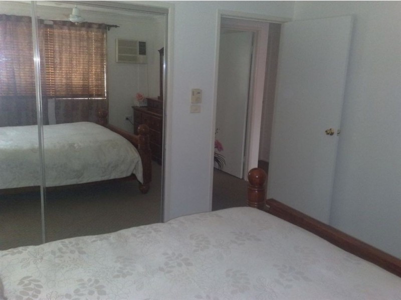 8 Coriander Close, Gracemere QLD 4702