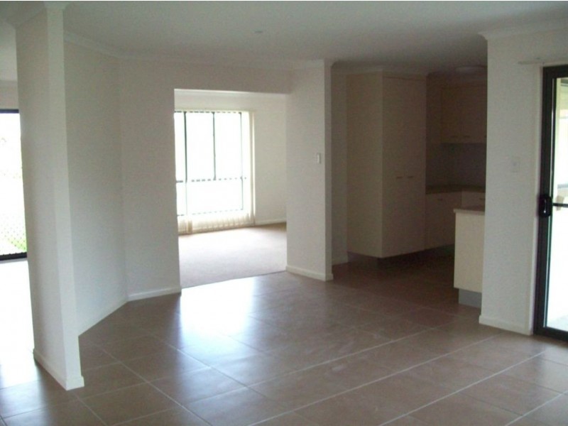 4 Chatterton Blv, Gracemere QLD 4702