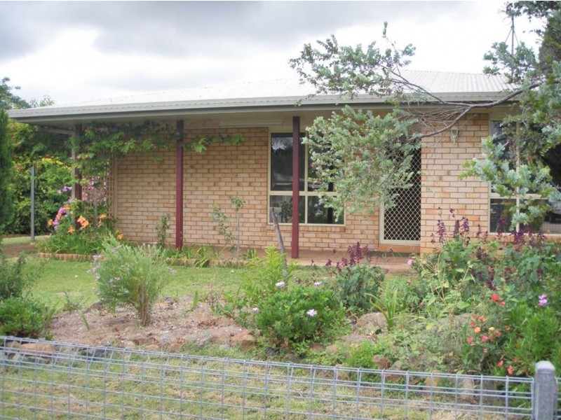 13 Buxton Drive, Gracemere QLD 4702
