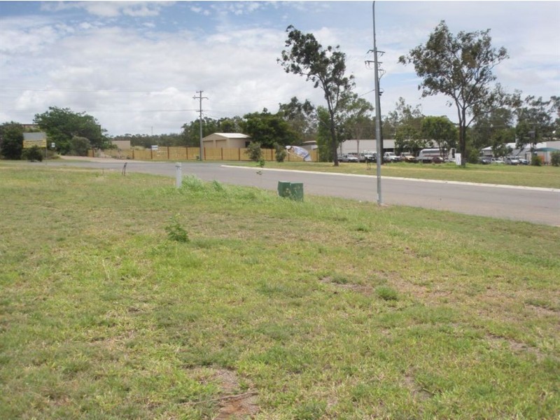 4 Alexander Crt, Gracemere QLD 4702