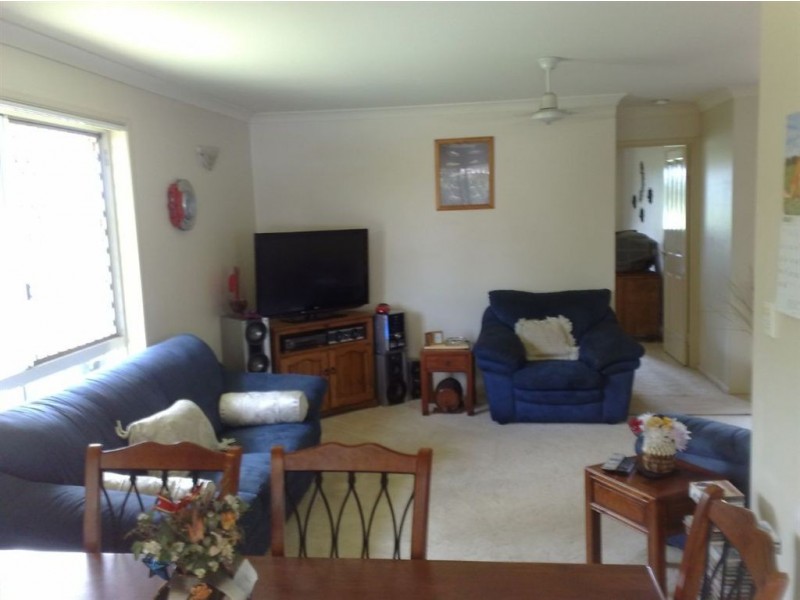 8 BLAND ST, Gracemere QLD 4702