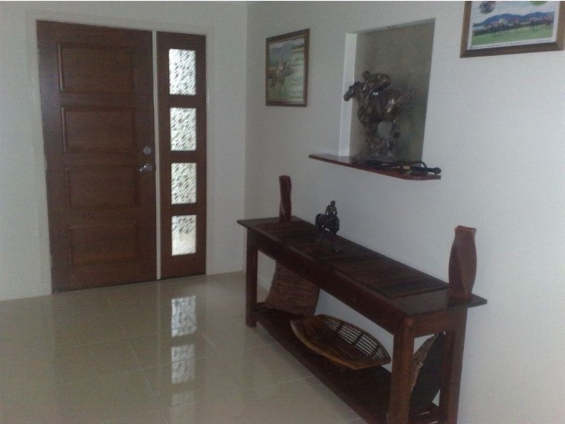 21 Robertson Road, Gracemere QLD 4702