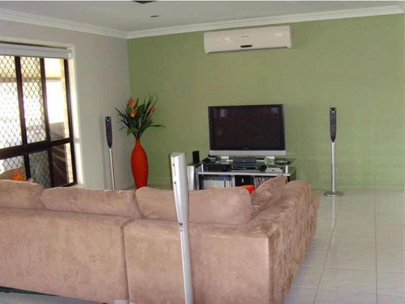 44 James St, Gracemere QLD 4702