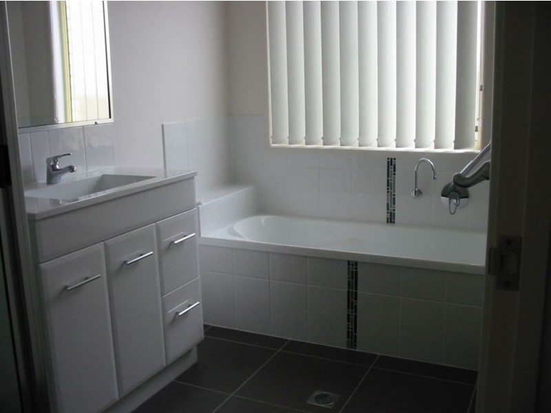 57 Lillypilly Av, Gracemere QLD 4702