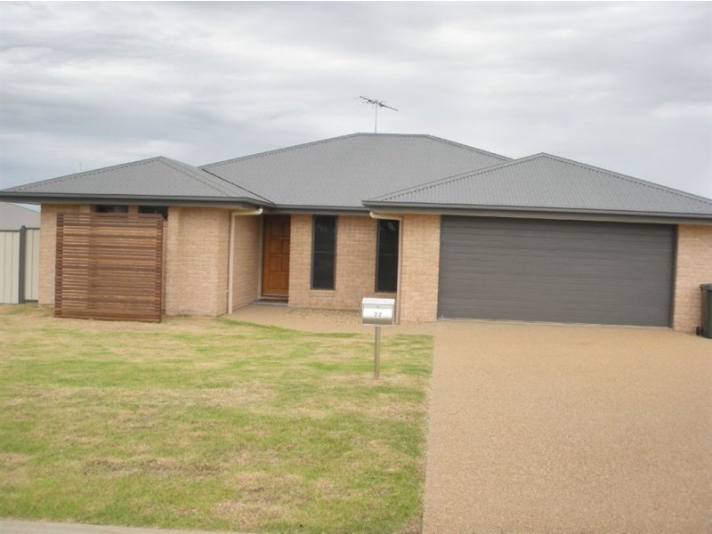 22 Broadhurst Dv, Gracemere QLD 4702