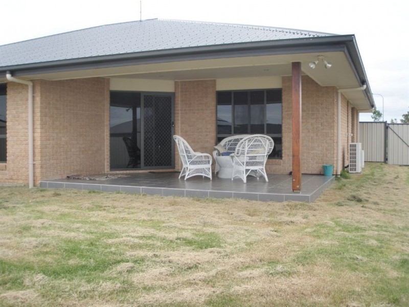 22 Broadhurst Dv, Gracemere QLD 4702