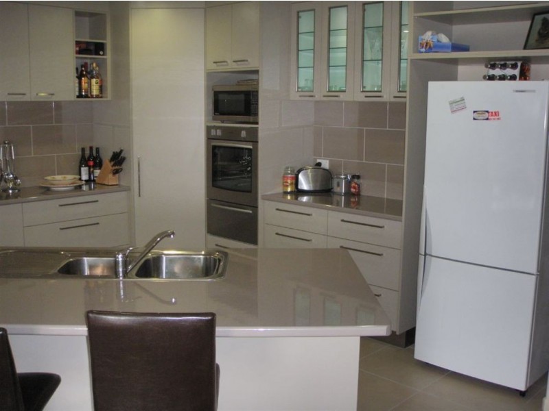 22 Broadhurst Dv, Gracemere QLD 4702
