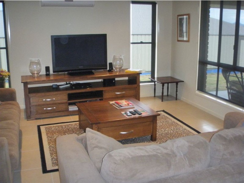 22 Broadhurst Dv, Gracemere QLD 4702