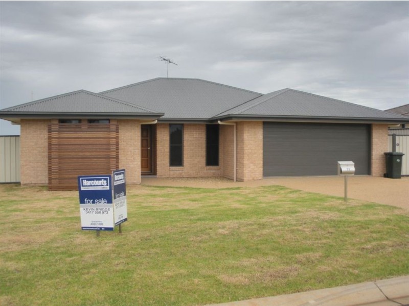 22 Broadhurst Dv, Gracemere QLD 4702