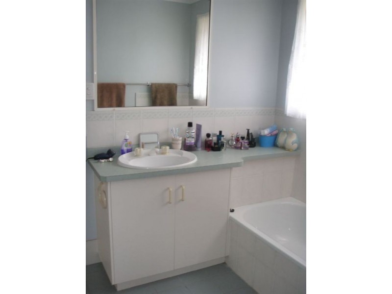 23 Sunrise Crs, Gracemere QLD 4702