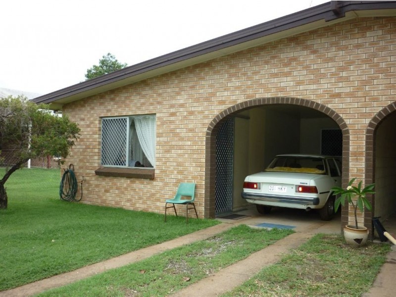 2/29 Barry st, Gracemere QLD 4702