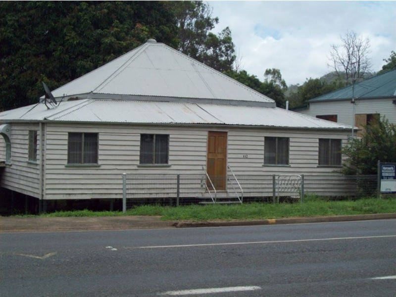 112 James, Mount Morgan QLD 4714
