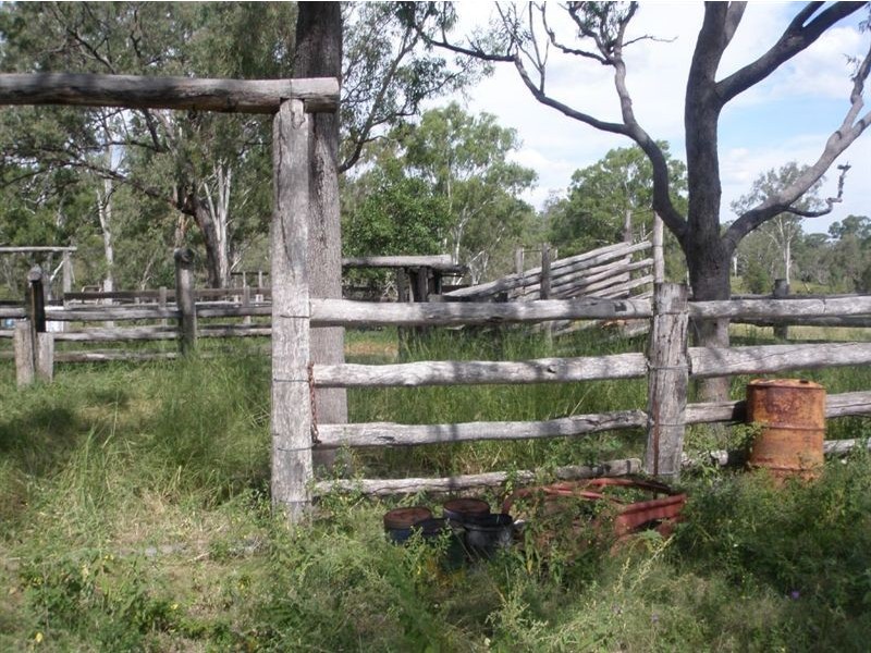585 Oakey Creek Road, Mount Morgan QLD 4714