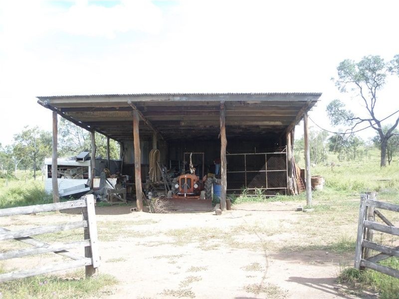 585 Oakey Creek Road, Mount Morgan QLD 4714