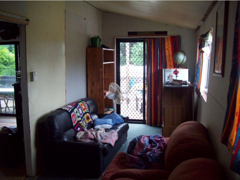 5a Coronation Drive, Mount Morgan QLD 4714