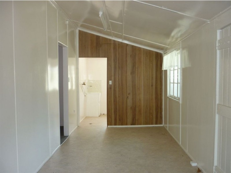 112 James Street, Mount Morgan QLD 4714