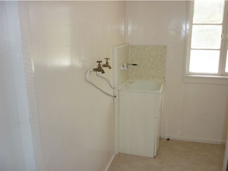 112 James Street, Mount Morgan QLD 4714