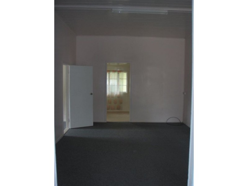 112 James Street, Mount Morgan QLD 4714