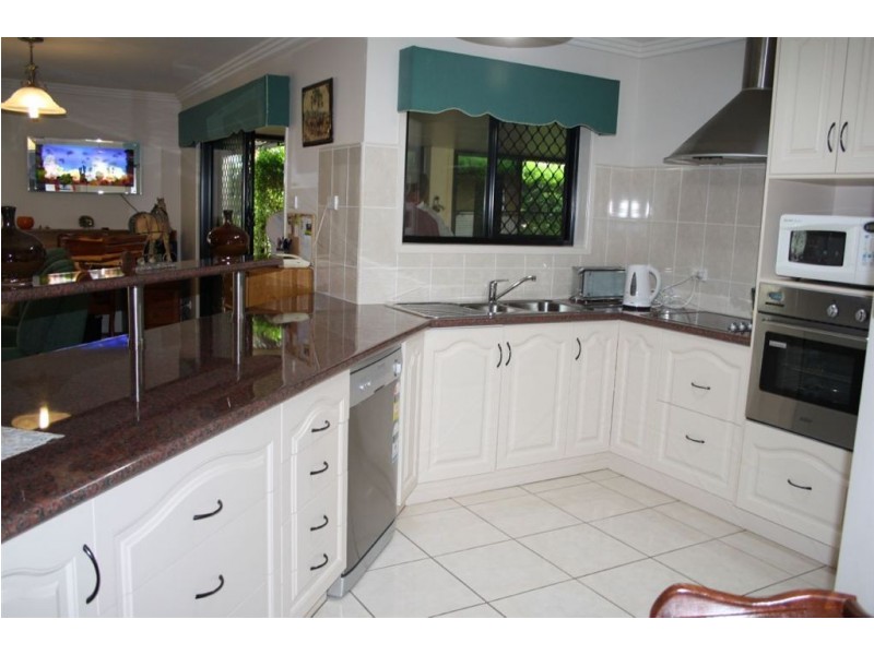 7 Davies Avenue, Gracemere QLD 4702