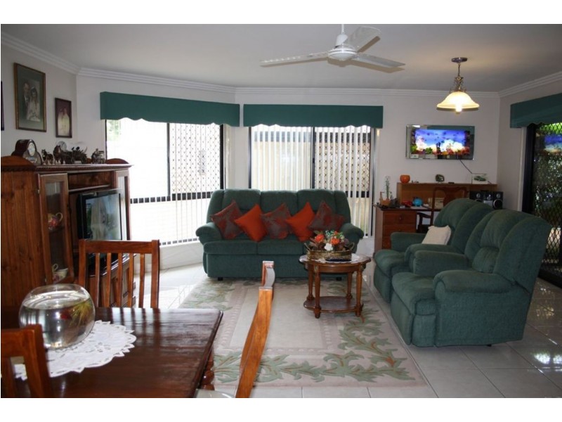 7 Davies Avenue, Gracemere QLD 4702