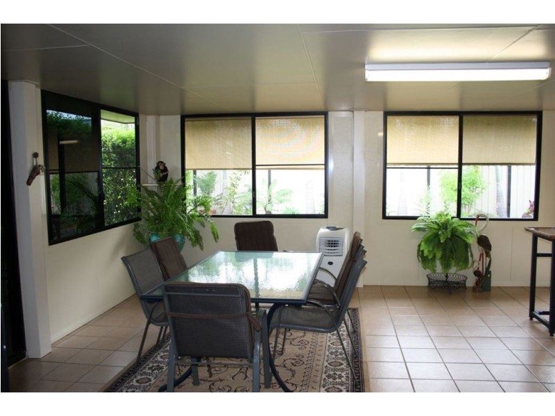 7 Davies Avenue, Gracemere QLD 4702