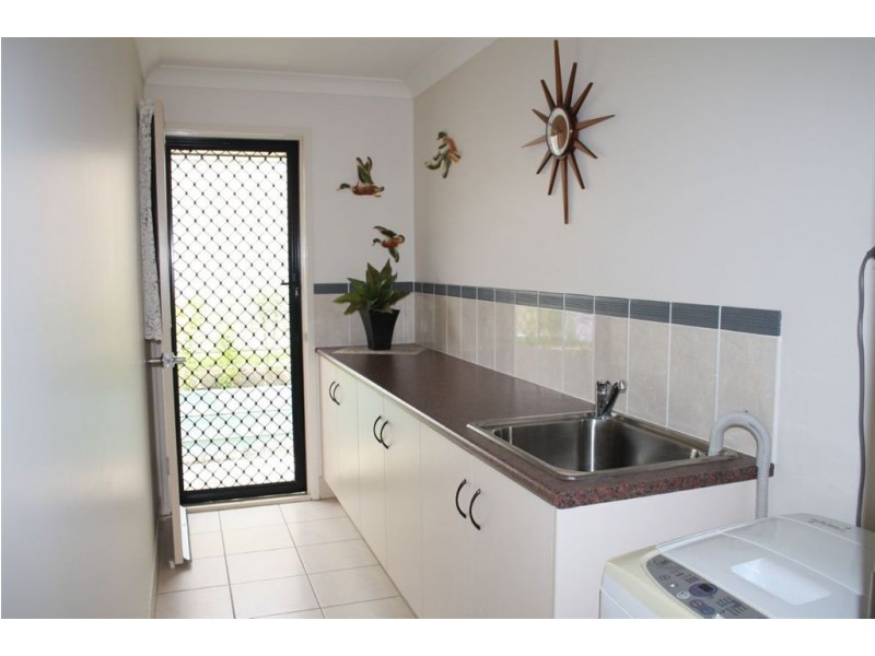 7 Davies Avenue, Gracemere QLD 4702