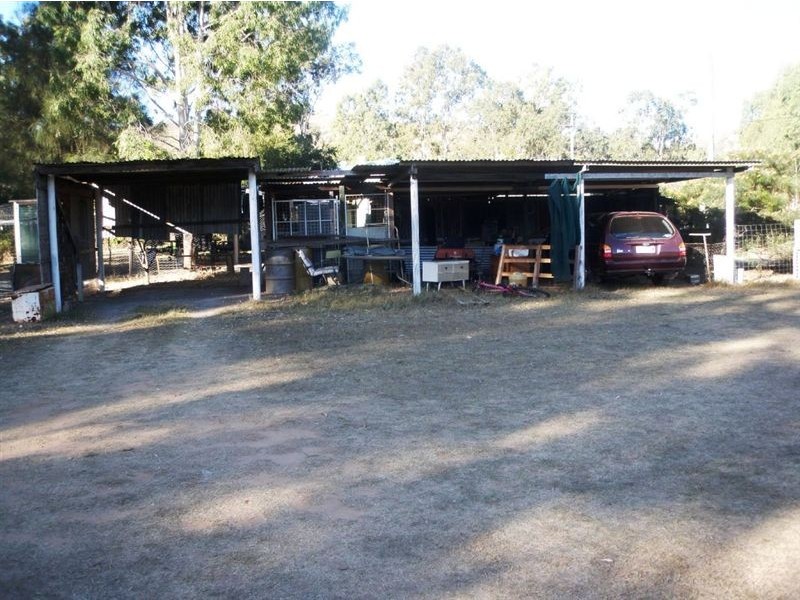 10 Showgrounds, Mount Morgan QLD 4714