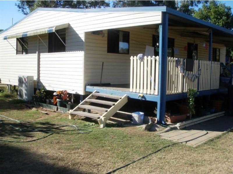 10 Showgrounds, Mount Morgan QLD 4714
