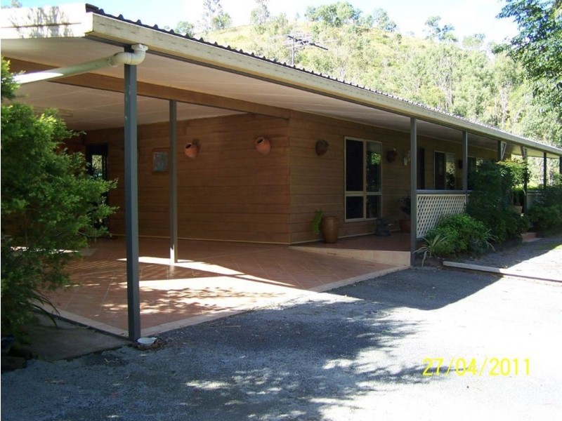 33 Racecourse Road, Mount Morgan QLD 4714