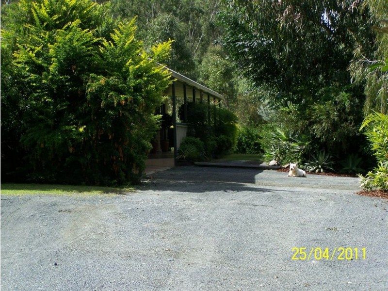 33 Racecourse Road, Mount Morgan QLD 4714